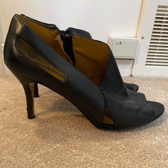 Nine West black booties - Picture 6 of 11